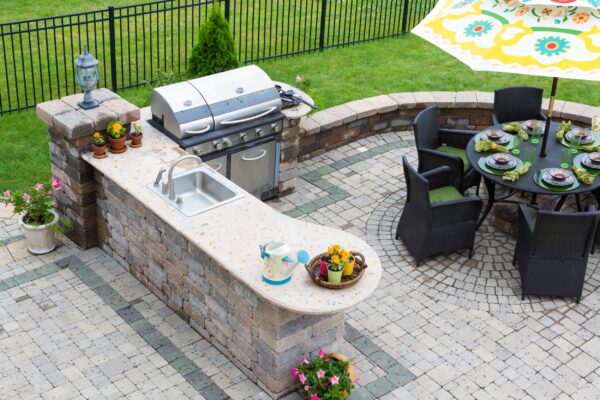 outdoor patio contractors